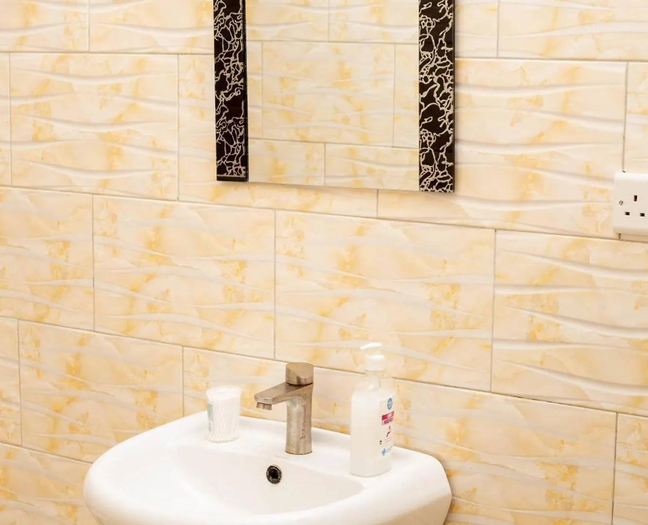 Keisha Luxury Furnished Apartment Bukoto Kampala 0*,